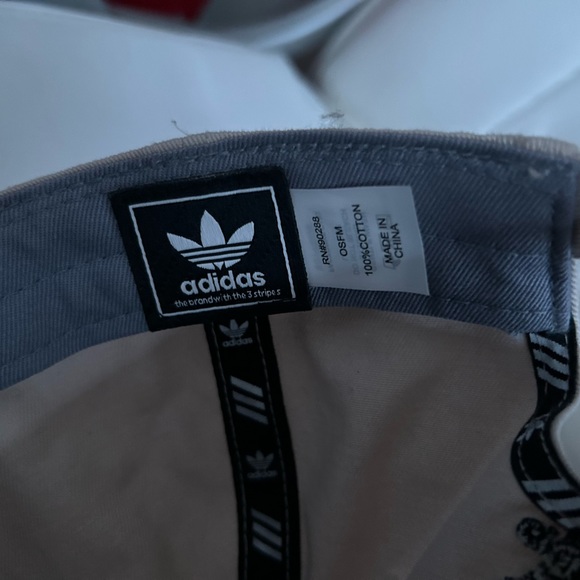 Adidas Tan Hat - Picture 3 of 4